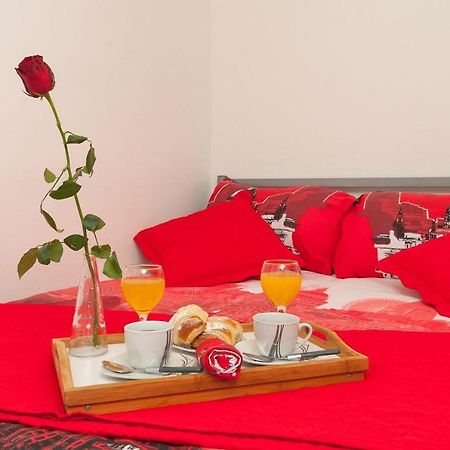 Triumph Appartement Split Buitenkant foto